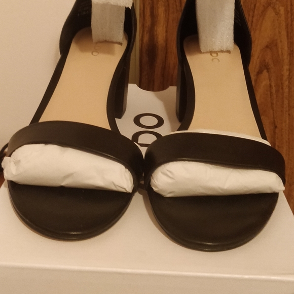 Aldo Black Strap Mid Heeled Sandals - Picture 4 of 7